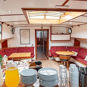  Hostel Panta Rhei Boatique Nederland